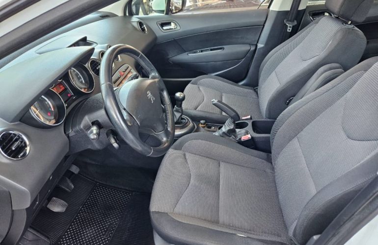 Peugeot 308 Allure 2.0 16v (Flex) - Foto #8