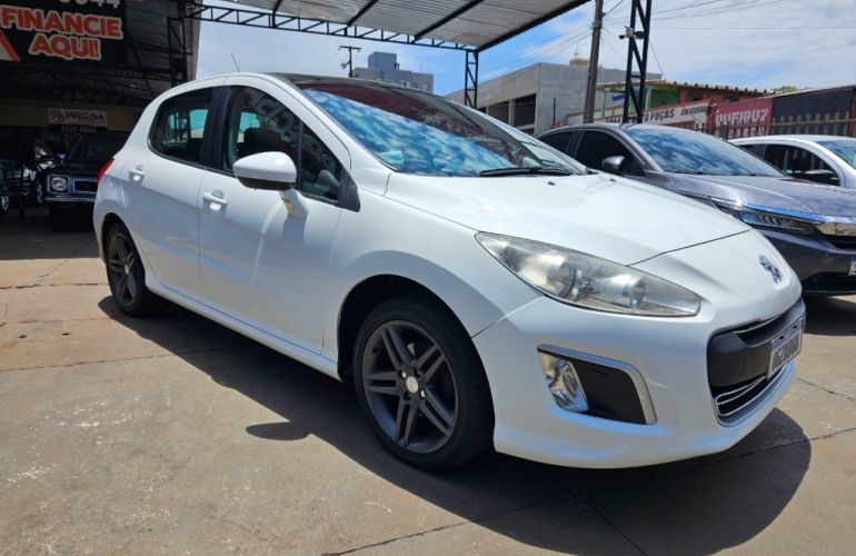 Peugeot 308 Allure 2.0 16v (Flex) - Foto #10