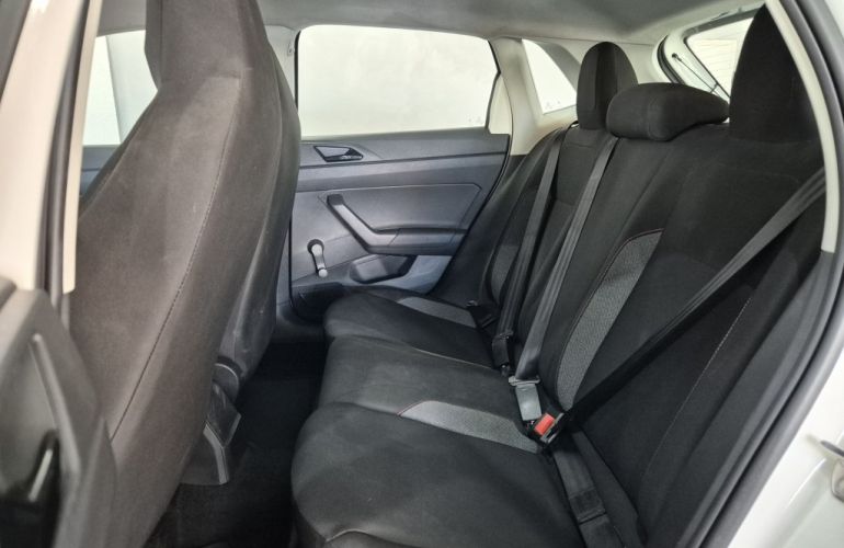 Volkswagen Polo 1.0 Track - Foto #8