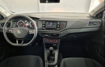 Volkswagen Polo 1.0 Track - Foto #9