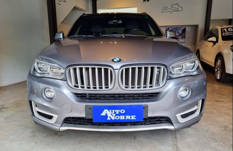 BMW X5 4.4 V8 Turbo Xdrive50i Security - Foto #2