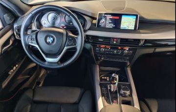 BMW X5 4.4 V8 Turbo Xdrive50i Security - Foto #5