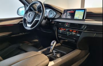 BMW X5 4.4 V8 Turbo Xdrive50i Security - Foto #8