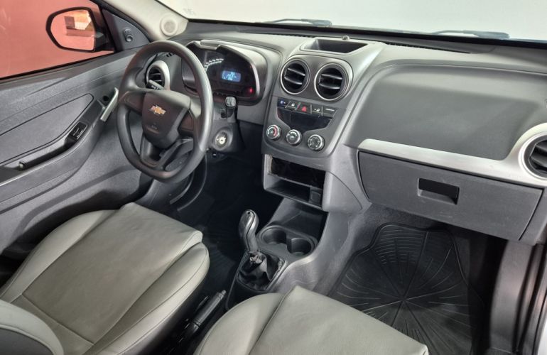 Chevrolet Montana 1.4 Econoflex LS - Foto #10