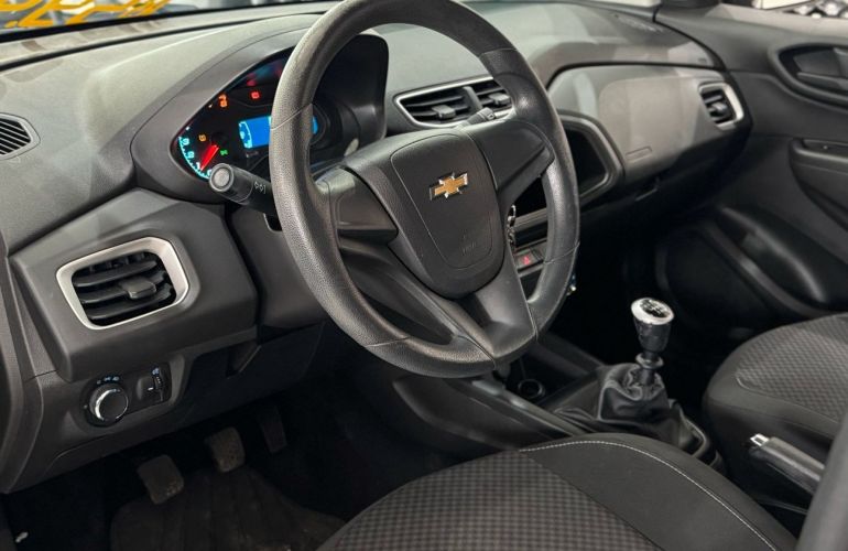 Chevrolet Onix 1.0 MPFi LT 8v - Foto #4