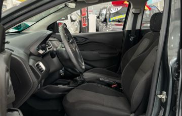 Chevrolet Onix 1.0 MPFi LT 8v - Foto #6