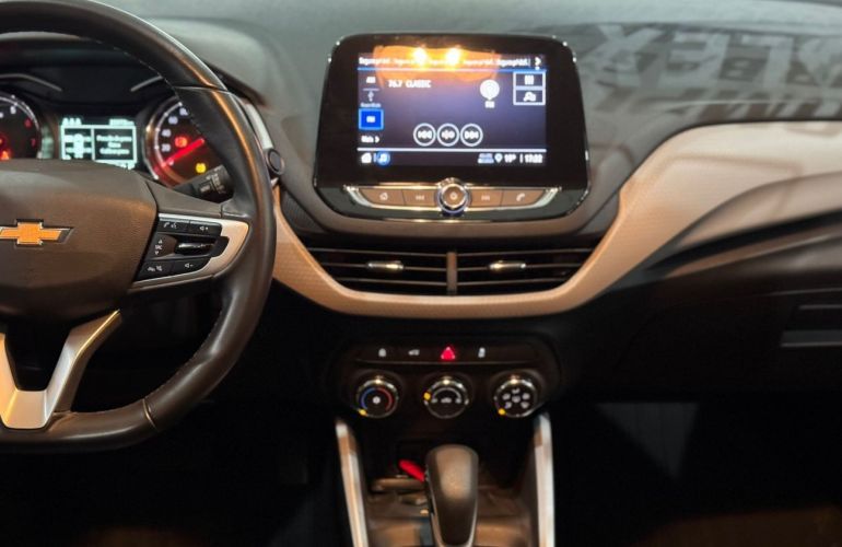 Chevrolet Onix 1.0 Turbo Plus Premier - Foto #10