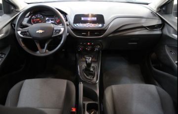 Chevrolet Onix 1.0 - Foto #8