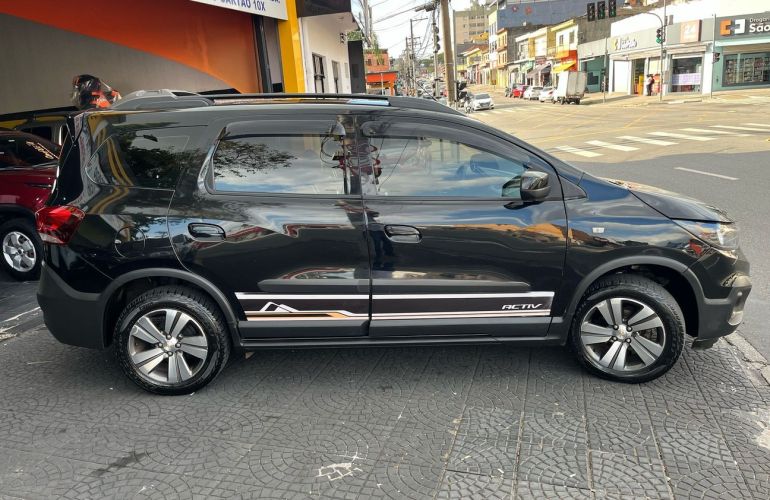 Chevrolet Spin 1.8 Activ 8v - Foto #4