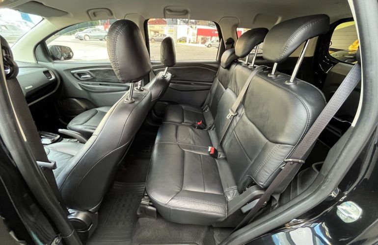 Chevrolet Spin 1.8 Activ 8v - Foto #8