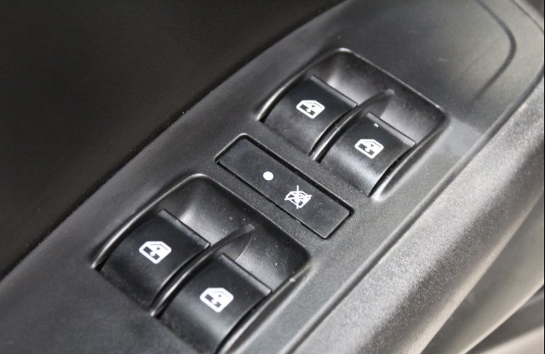 Fiat Cronos 1.0 Firefly Drive - Foto #8