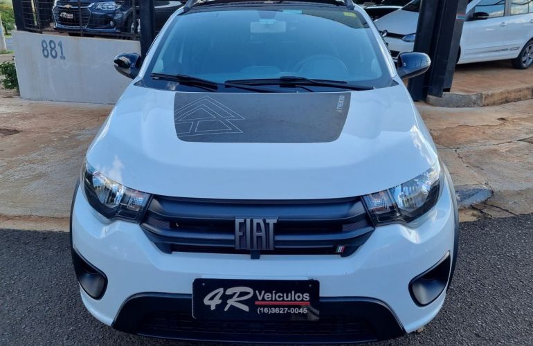Fiat Mobi 1.0 Evo Trekking - Foto #2