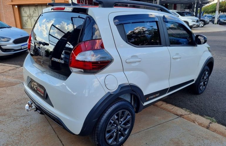Fiat Mobi 1.0 Evo Trekking - Foto #5