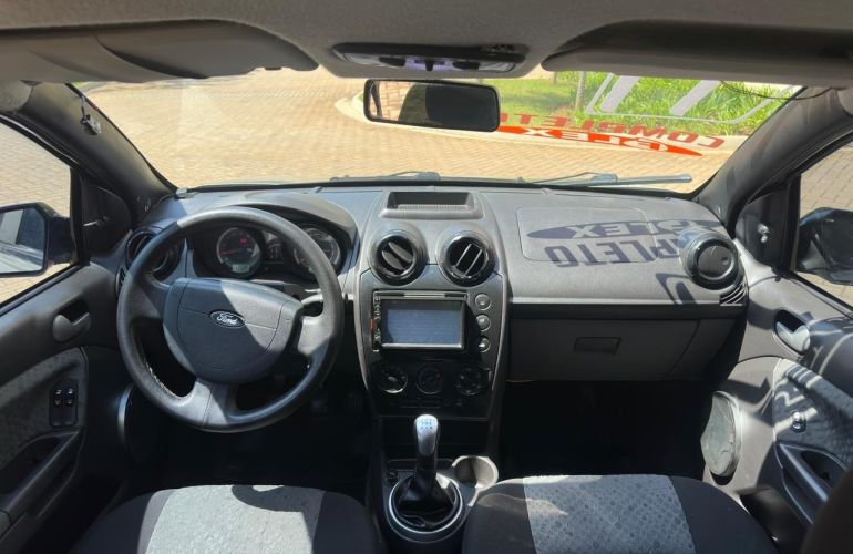 Ford Fiesta 1.6 Rocam 8v - Foto #7
