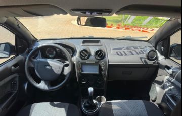 Ford Fiesta 1.6 Rocam 8v - Foto #7