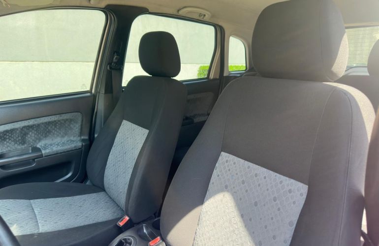 Ford Fiesta 1.6 Rocam 8v - Foto #8