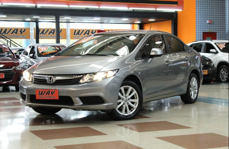 Honda Civic 1.8 LXS 16v - Foto #1