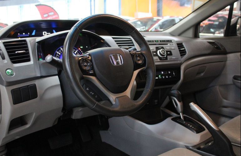Honda Civic 1.8 LXS 16v - Foto #3