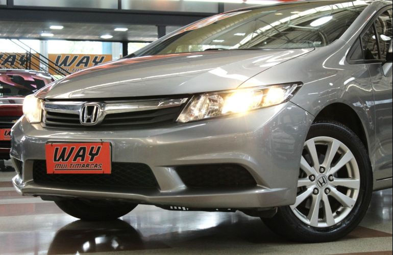 Honda Civic 1.8 LXS 16v - Foto #5