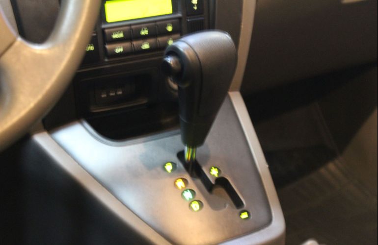 Hyundai Tucson 2.0 MPFi GLS 16V 143cv 2wd - Foto #8