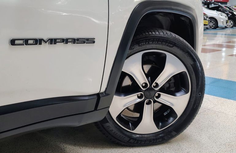 Jeep Compass 2.0 16V Longitude 4x4 - Foto #6