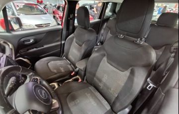 Jeep Renegade 1.8 16V Longitude - Foto #8