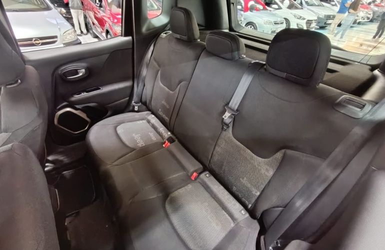 Jeep Renegade 1.8 16V Longitude - Foto #9