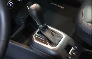 Jeep Renegade 1.8 16v - Foto #8