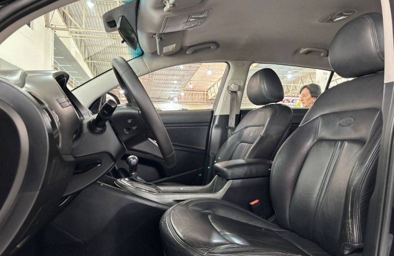 Kia Sportage 2.0 LX 4x2 16v - Foto #8