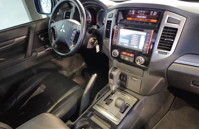 Mitsubishi Pajero Full 3.8 Hpe 4x4 V6 24v - Foto #10
