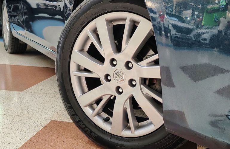 Nissan Sentra 2.0 SL 16v - Foto #2