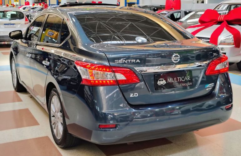 Nissan Sentra 2.0 SL 16v - Foto #5