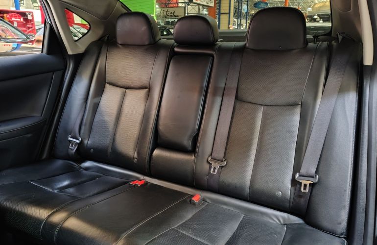 Nissan Sentra 2.0 SL 16v - Foto #9