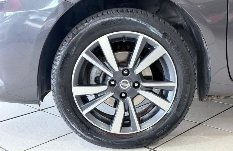 Nissan Versa 1.6 16V SL - Foto #10