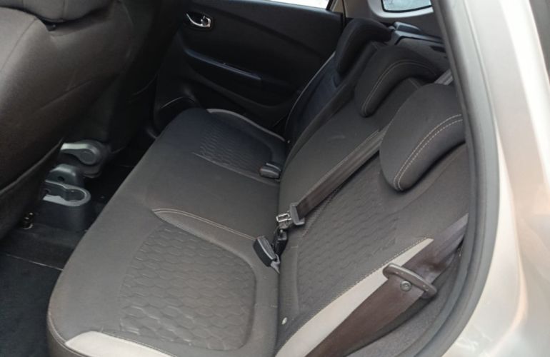 Renault Captur 1.6 Zen - Foto #3