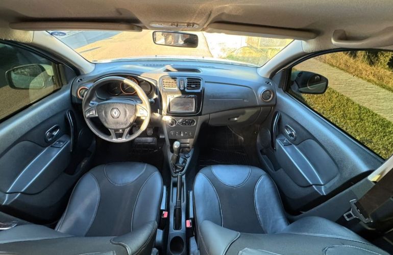 Renault Sandero 1.6 Stepway 8v - Foto #4