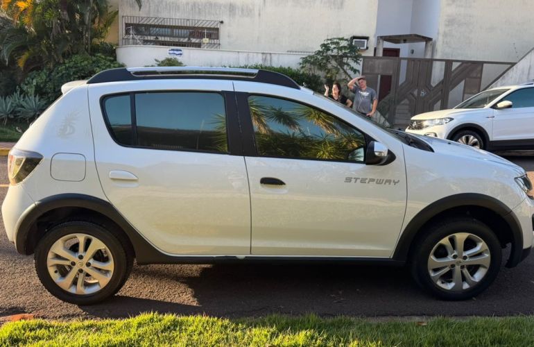 Renault Sandero 1.6 Stepway 8v - Foto #10