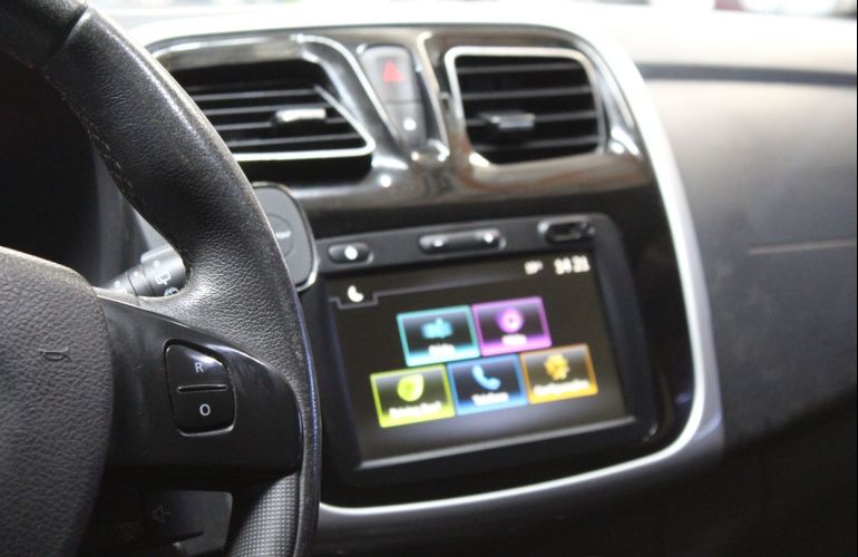 Renault Sandero 1.6 Dynamique 8v - Foto #5