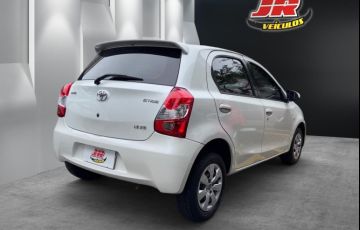 Toyota Etios 1.5 Xs 16v - Foto #4