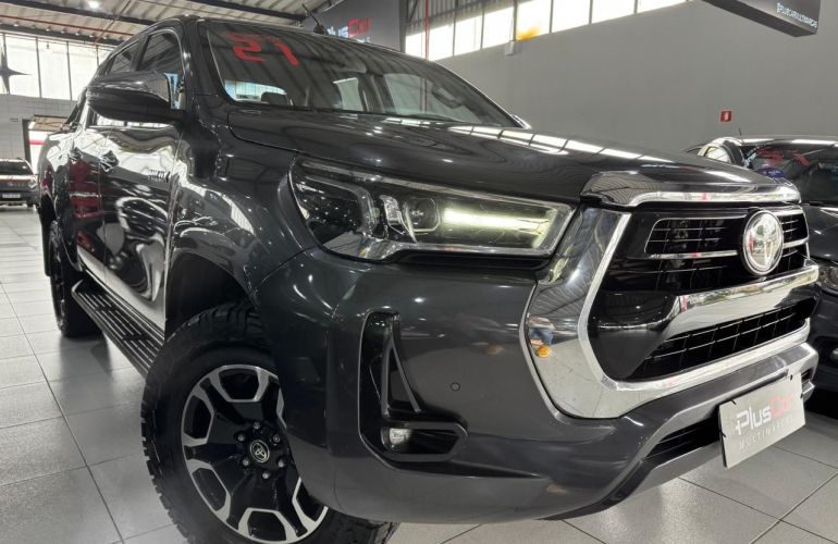 Toyota Hilux 2.8 Srx 4x4 CD 16v - Foto #2