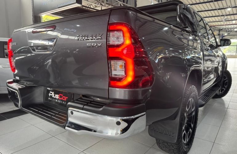 Toyota Hilux 2.8 Srx 4x4 CD 16v - Foto #4