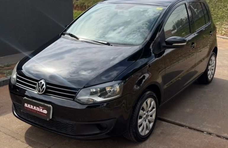 Volkswagen Fox 1.0 Mi 8v - Foto #2