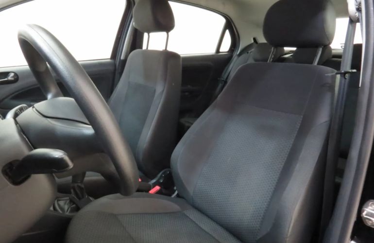 Volkswagen Gol 1.0 12v MPi Totalflex 4p Manual - Foto #9