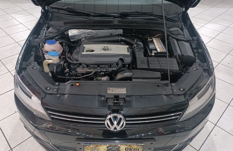Volkswagen Jetta 2.0 TSi Highline 200cv - Foto #7