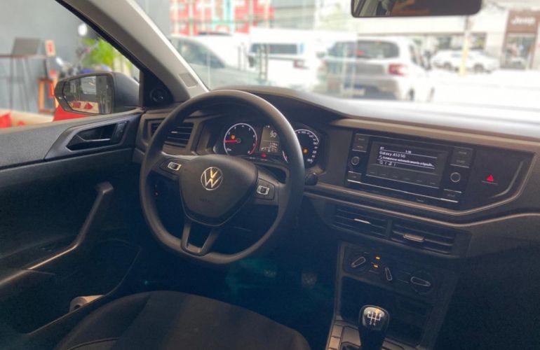 Volkswagen Polo 1.0 MPi Track Manual - Foto #9
