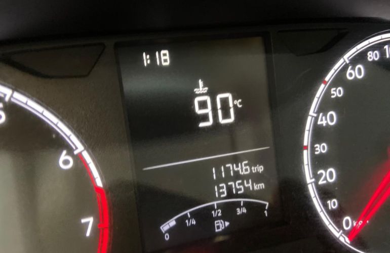 Volkswagen Polo 1.0 MPi Track Manual - Foto #10