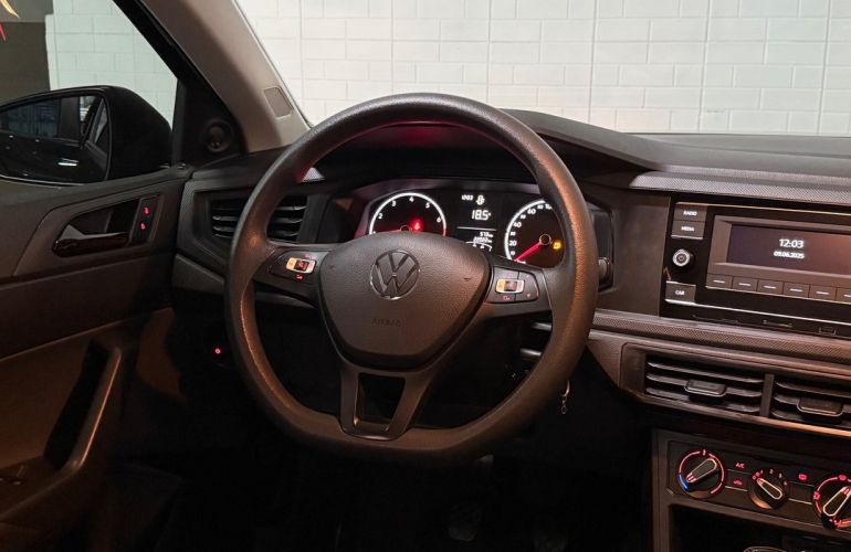 Volkswagen Polo 1.0 MPi Track - Foto #9