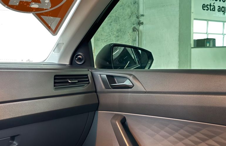 Volkswagen Polo 1.0 MPi Track - Foto #10