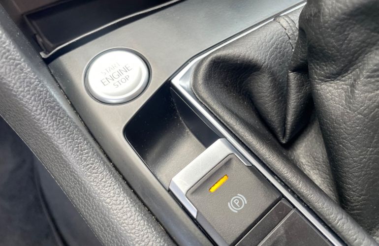 Volkswagen Taos 250 TSi Comfortline - Foto #9