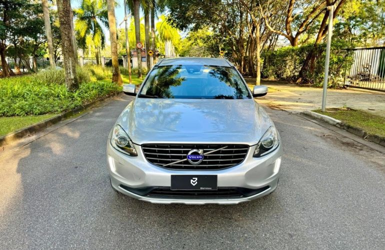 Volvo Xc60 2.0 T5 Kinetic Gasolina 4p Automático - Foto #1